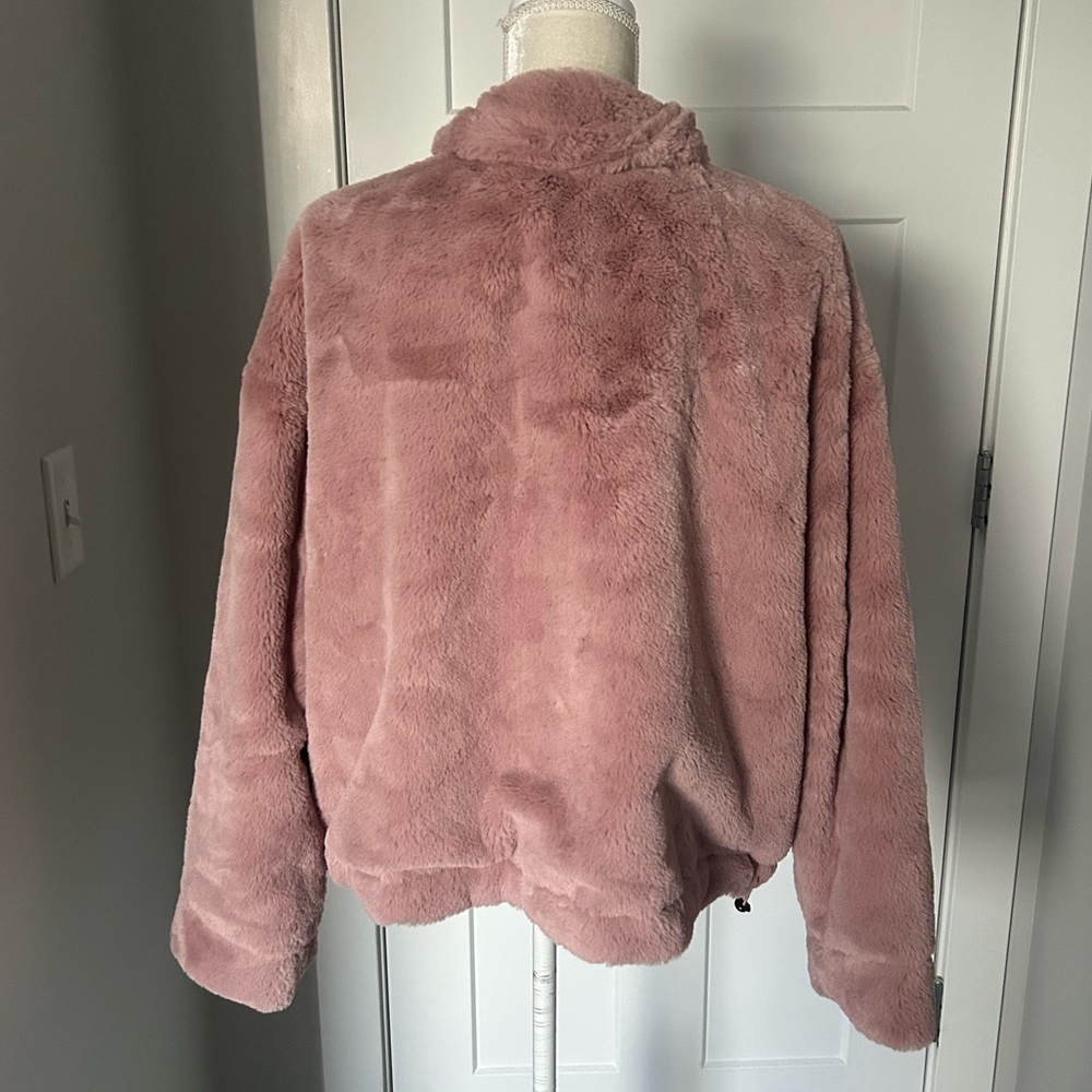 Time and Tru Pink Faux Fur Shacket - Picture 4 of 11